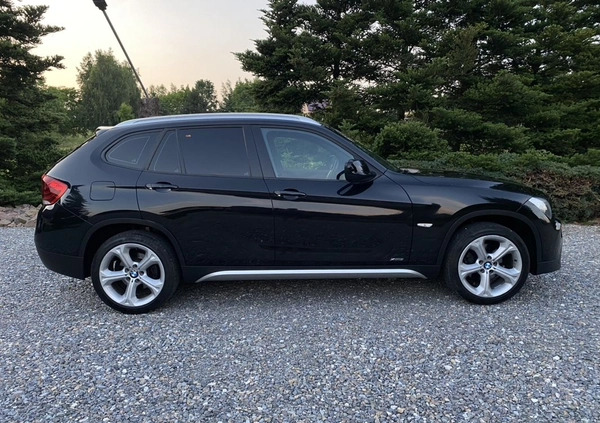 BMW X1 cena 43900 przebieg: 249000, rok produkcji 2011 z Bochnia małe 742